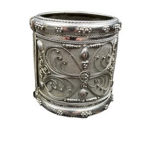 Vintage Cuff Bracelet ❤️